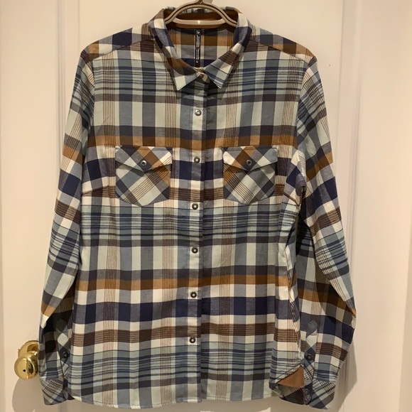 NWOT KUHL blouse - Picture 2 of 8